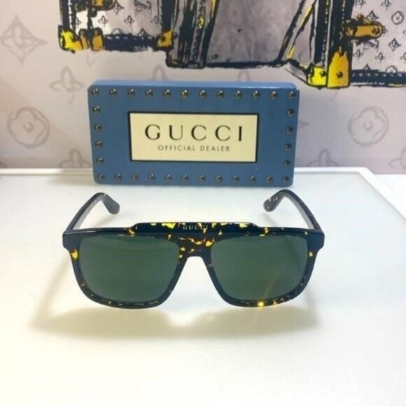 New Gucci Green Square Men's Sunglasses GG1039S 002 as seen on Rihanna - Picture 8 of 11
